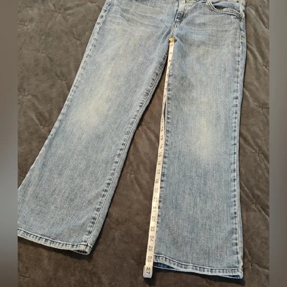 Joe’s Jeans Collector's Edition The Olivia Crop Flare Jeans - Picture 7 of 11